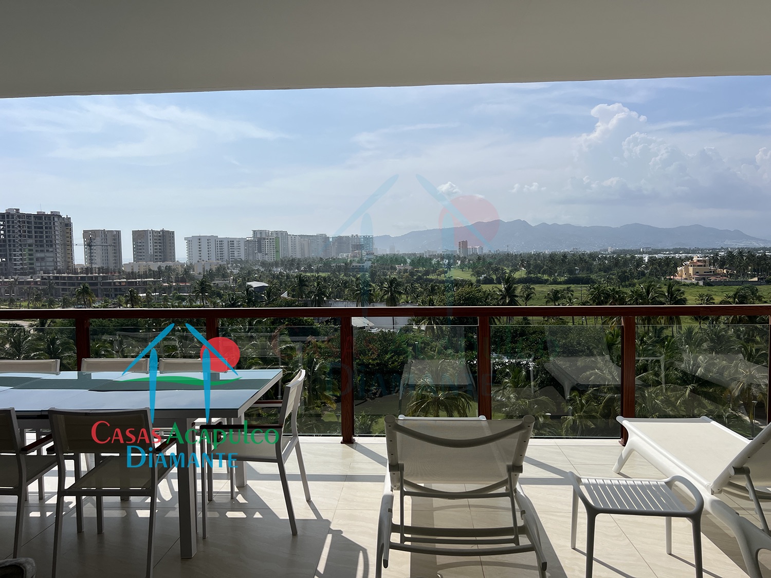 La Isla Emerald M8 - Terraza 1 La Isla Emerald M8 - Terraza 1